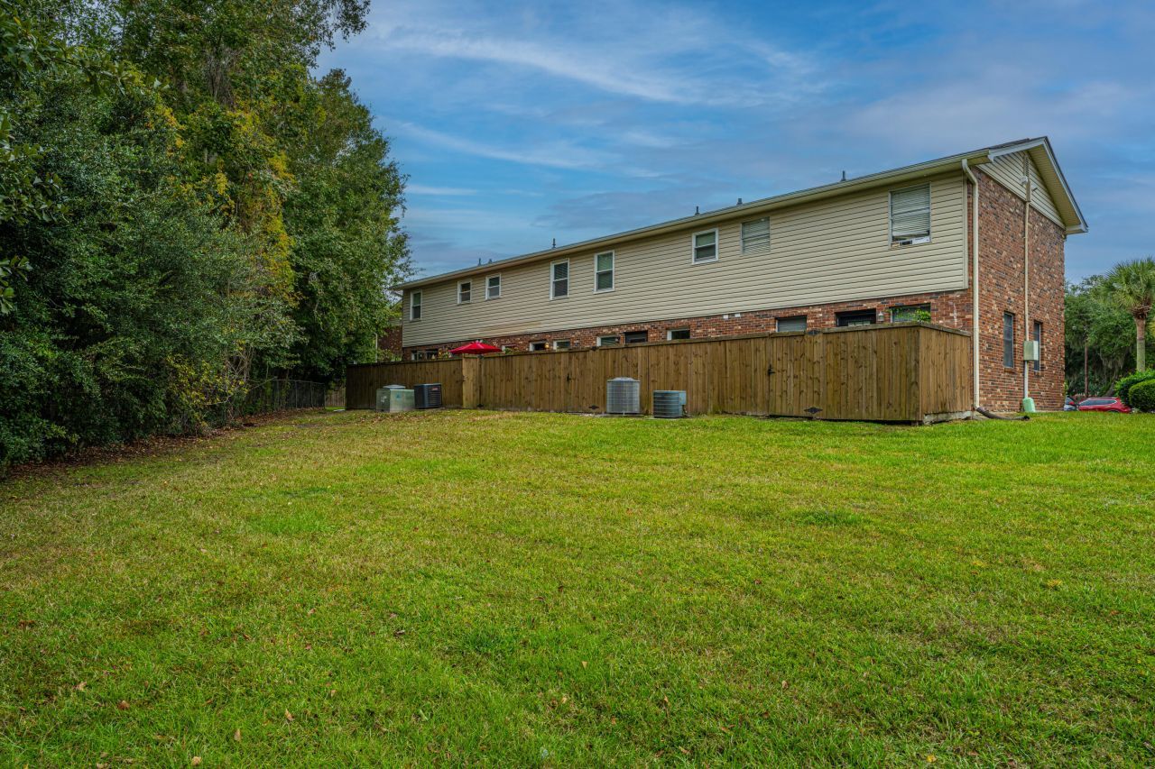 415 Parkdale Drive Photo 22