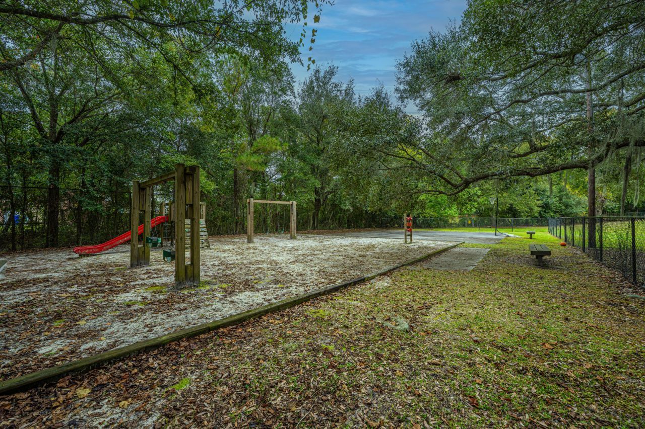 415 Parkdale Drive Photo 34