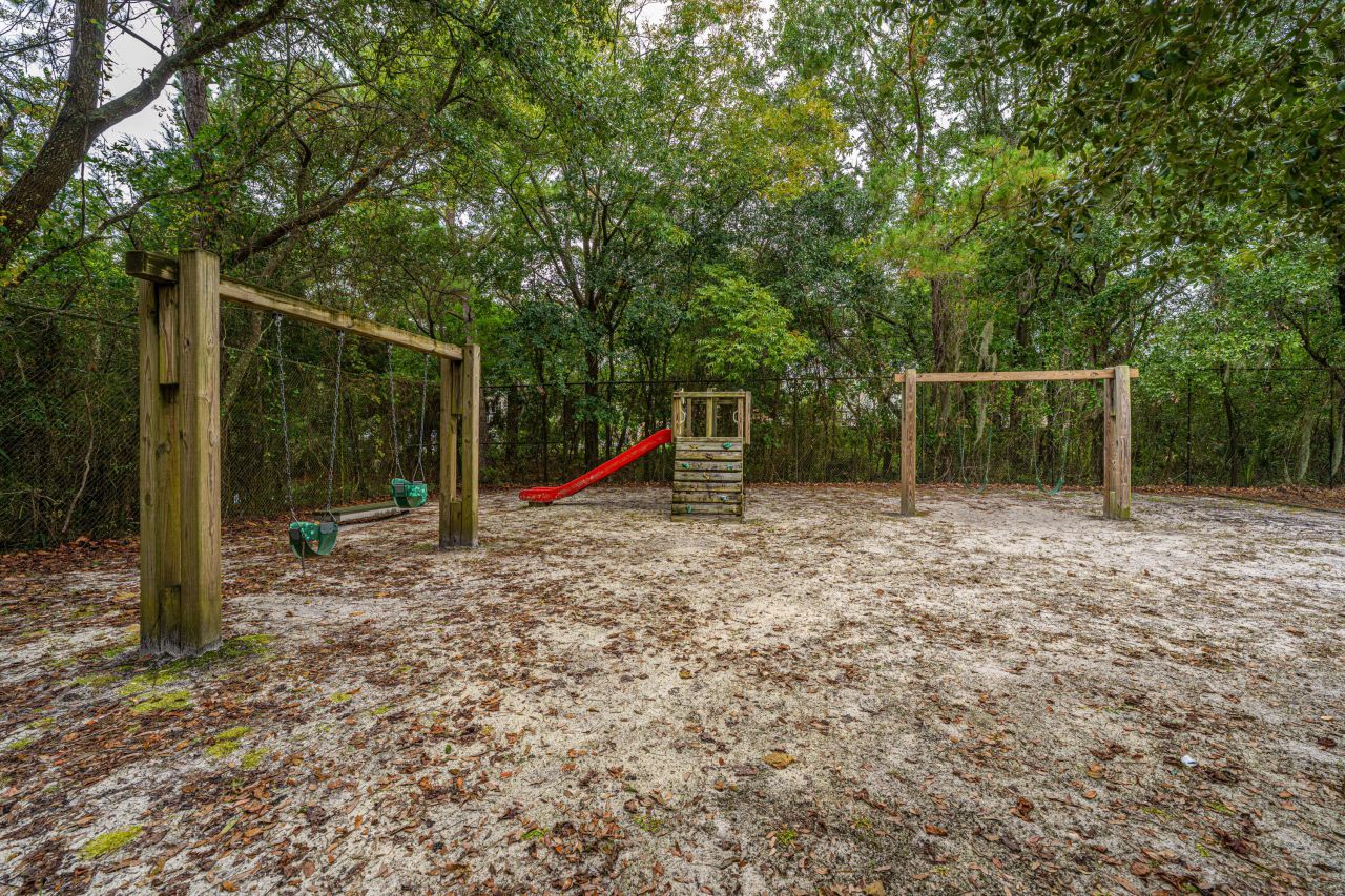 415 Parkdale Drive Photo 38