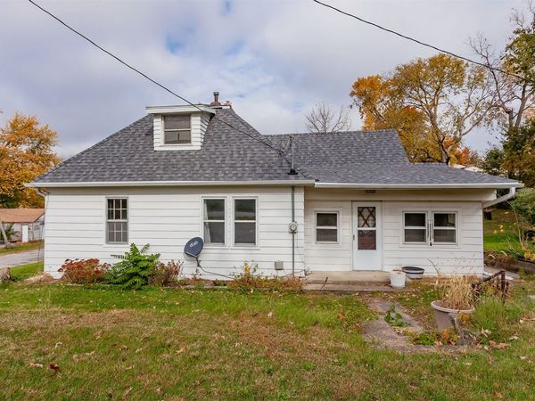226 S Iowa Street, Colfax, IA 50054