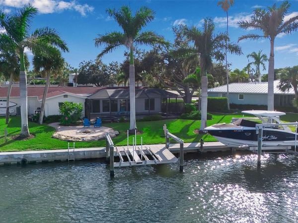318 NASSAU STREET N, VENICE, FL 34285