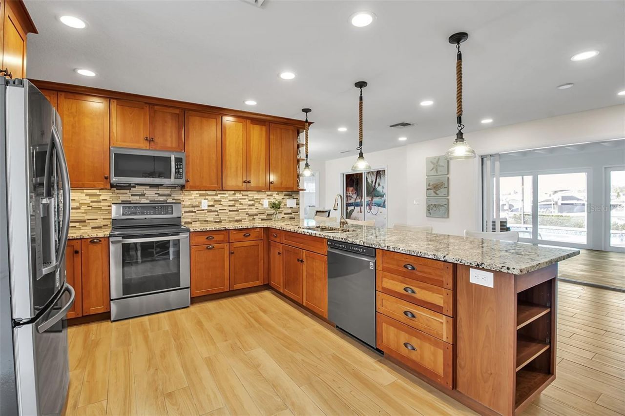 318 Nassau Street N, Venice, FL 34285 Photo