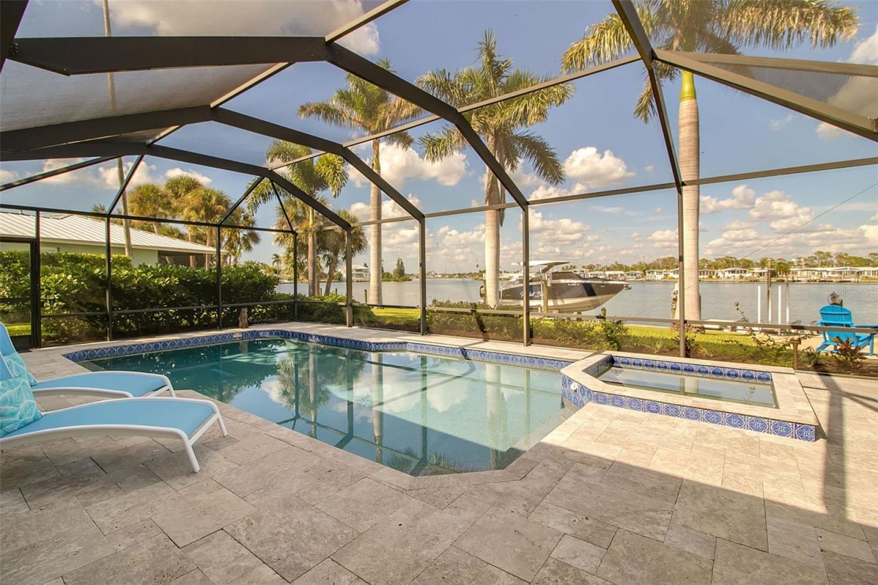 318 Nassau Street N, Venice, FL 34285 Photo