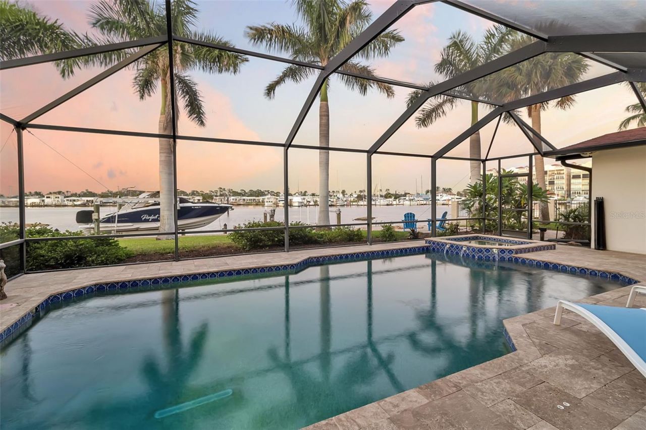 318 Nassau Street N, Venice, FL 34285 Photo