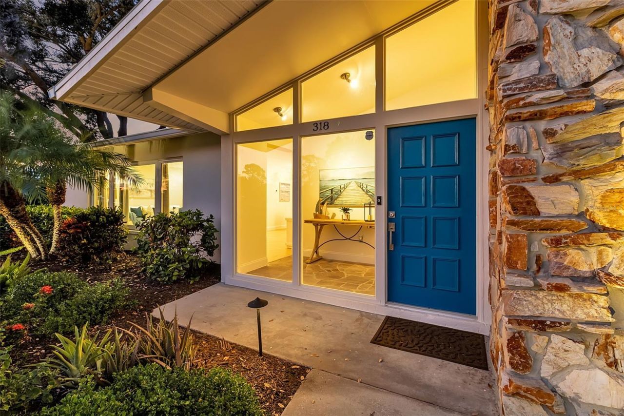 318 Nassau Street N, Venice, FL 34285 Photo