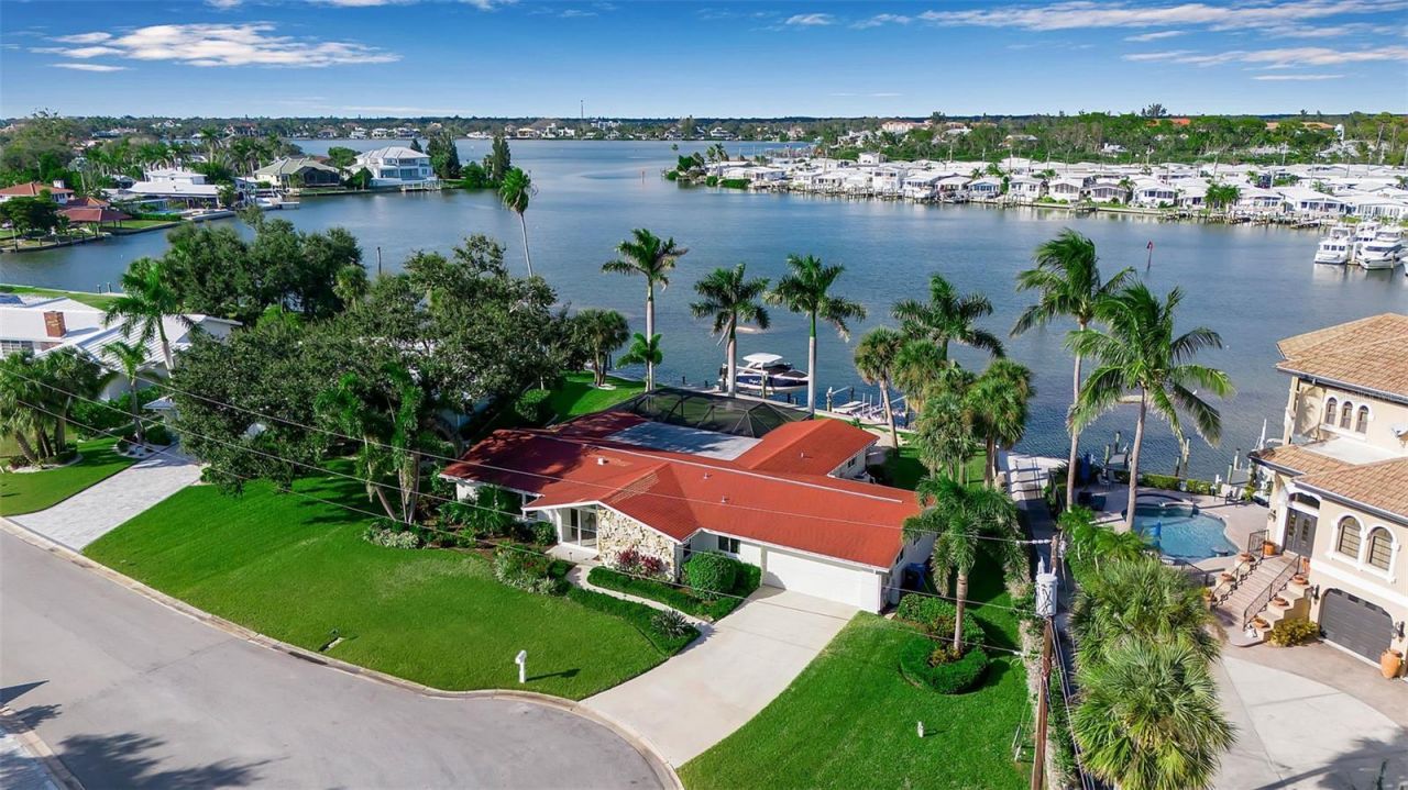 318 Nassau Street N, Venice, FL 34285 Photo