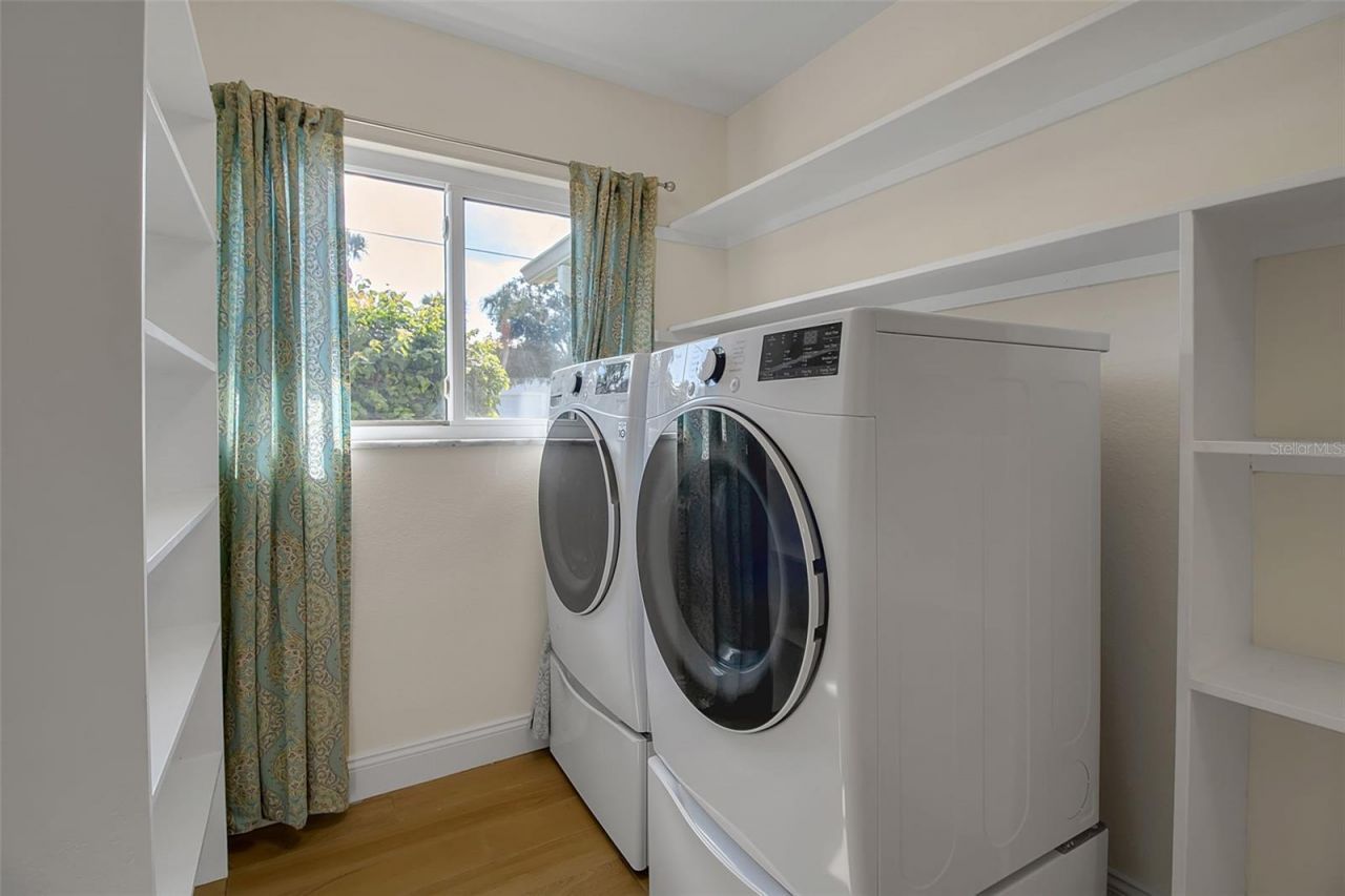 318 Nassau Street N, Venice, FL 34285 Photo