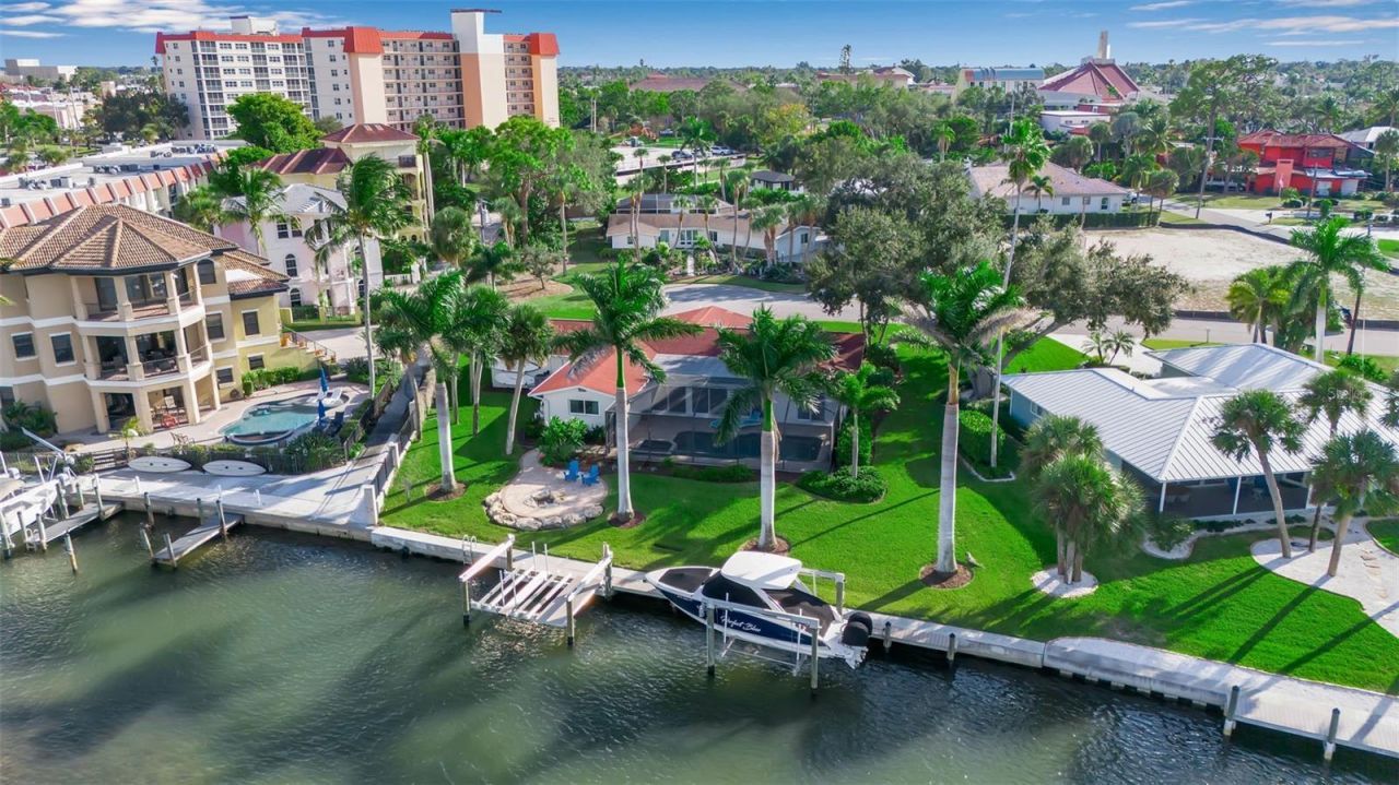 318 Nassau Street N, Venice, FL 34285 Photo