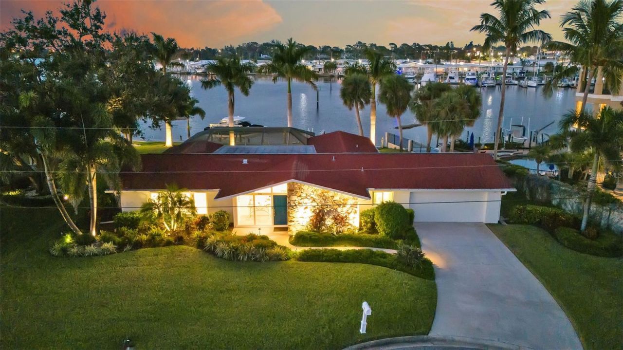 318 Nassau Street N, Venice, FL 34285 Photo