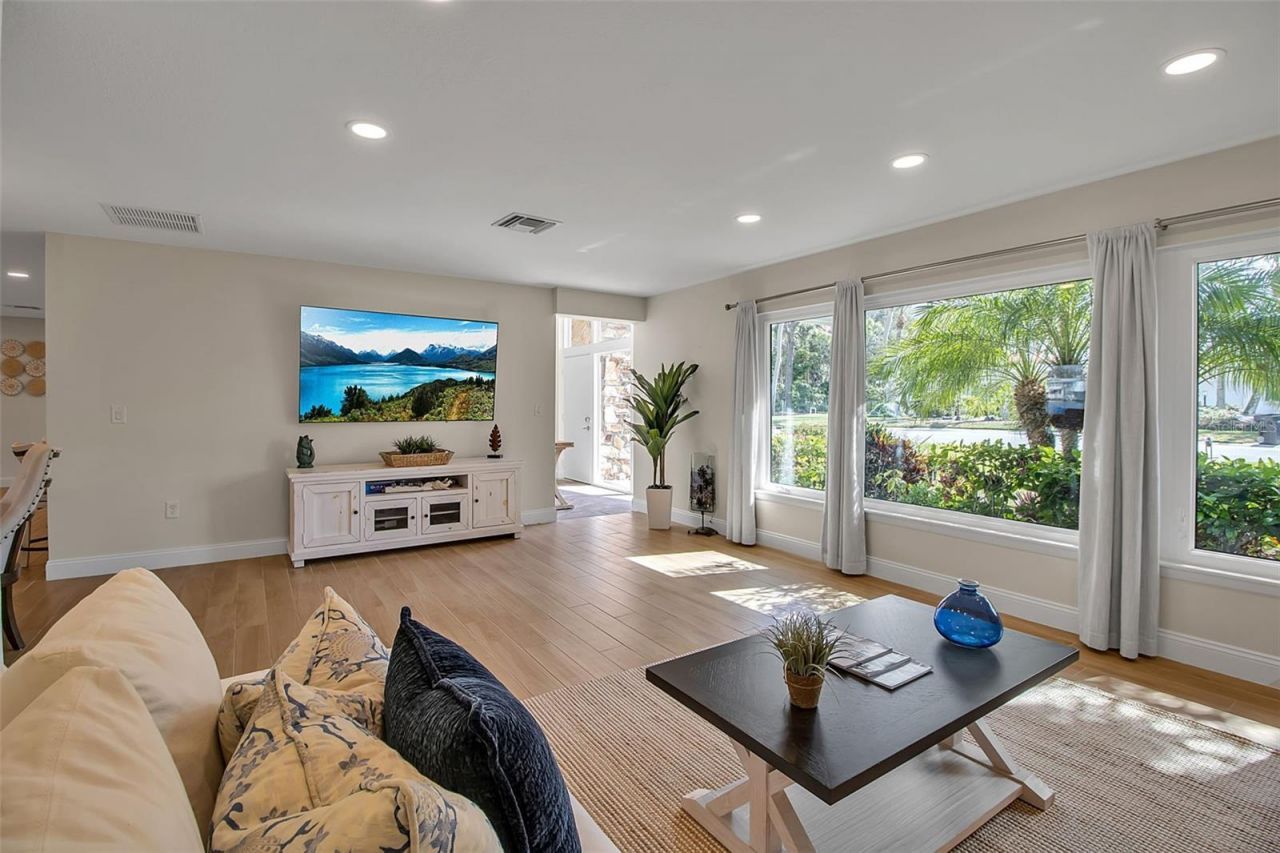 318 Nassau Street N, Venice, FL 34285 Photo