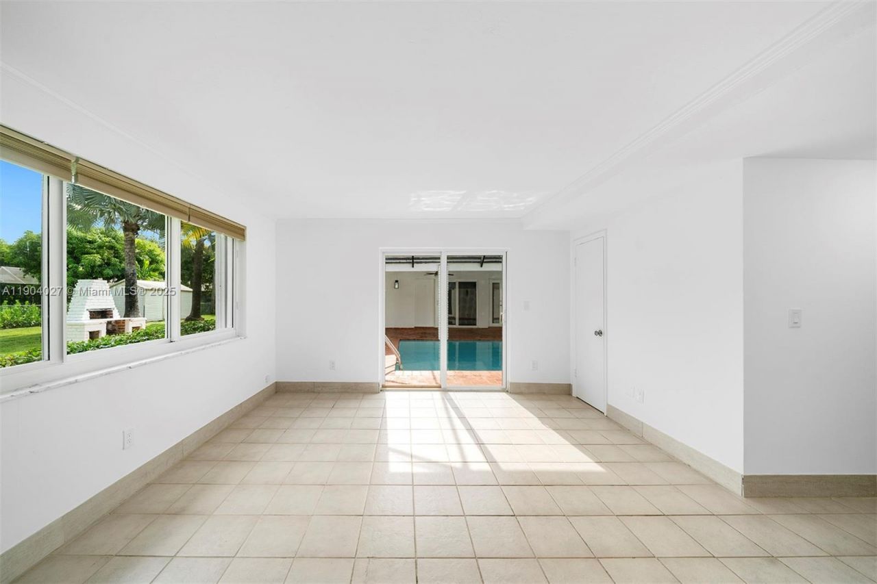 7575 SW 134th St, Pinecrest, FL 33156 Photo