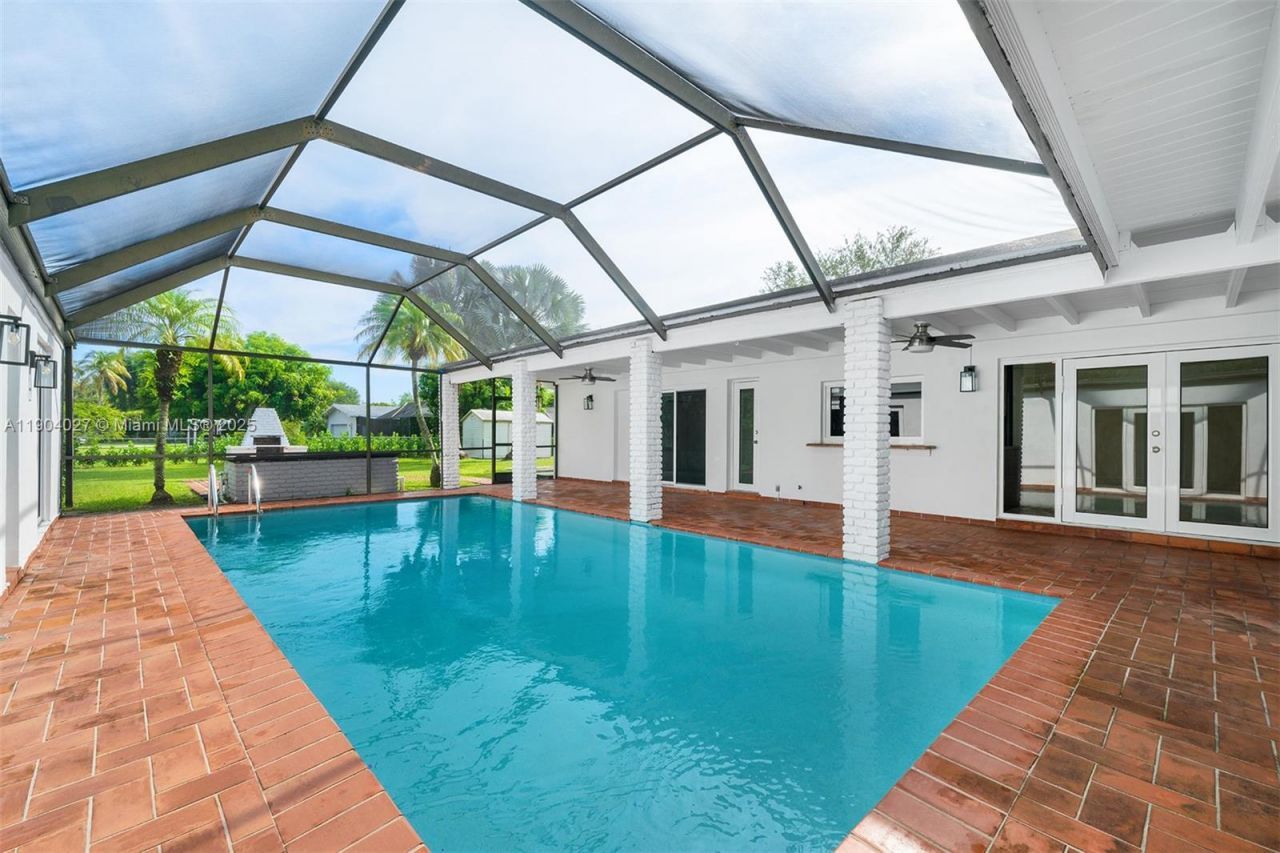 7575 SW 134th St, Pinecrest, FL 33156 Photo