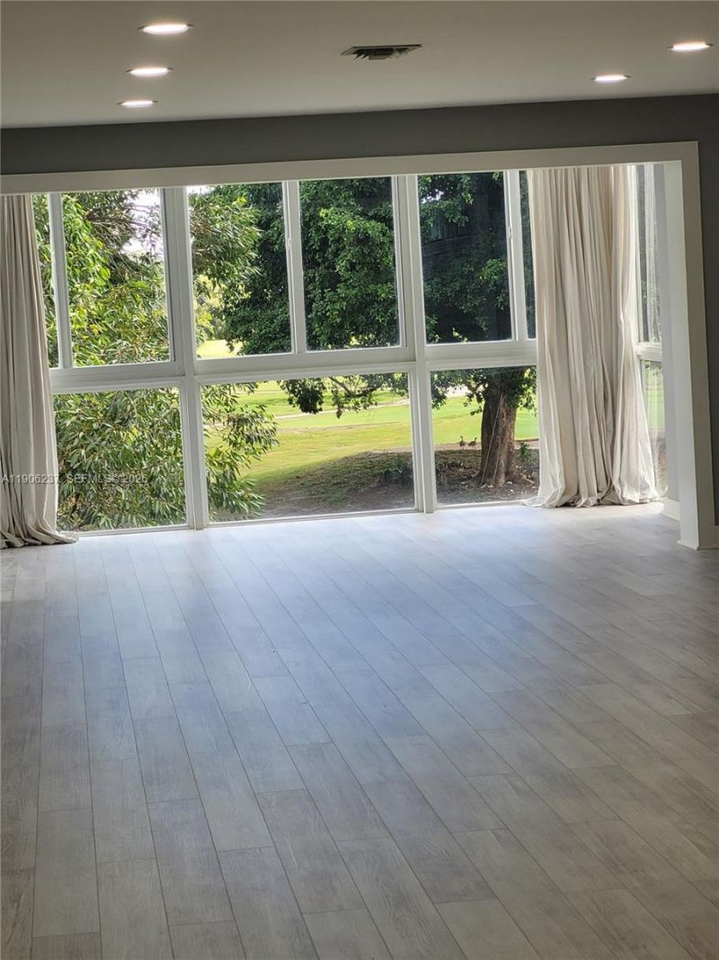 3300 N Palm Aire Dr, Unit 305, Pompano Beach, FL 33069 Photo