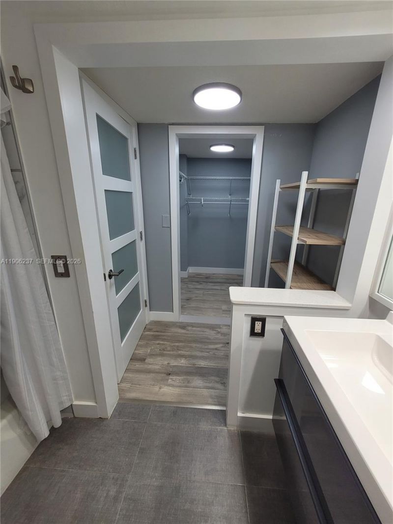 3300 N Palm Aire Dr, Unit 305, Pompano Beach, FL 33069 Photo