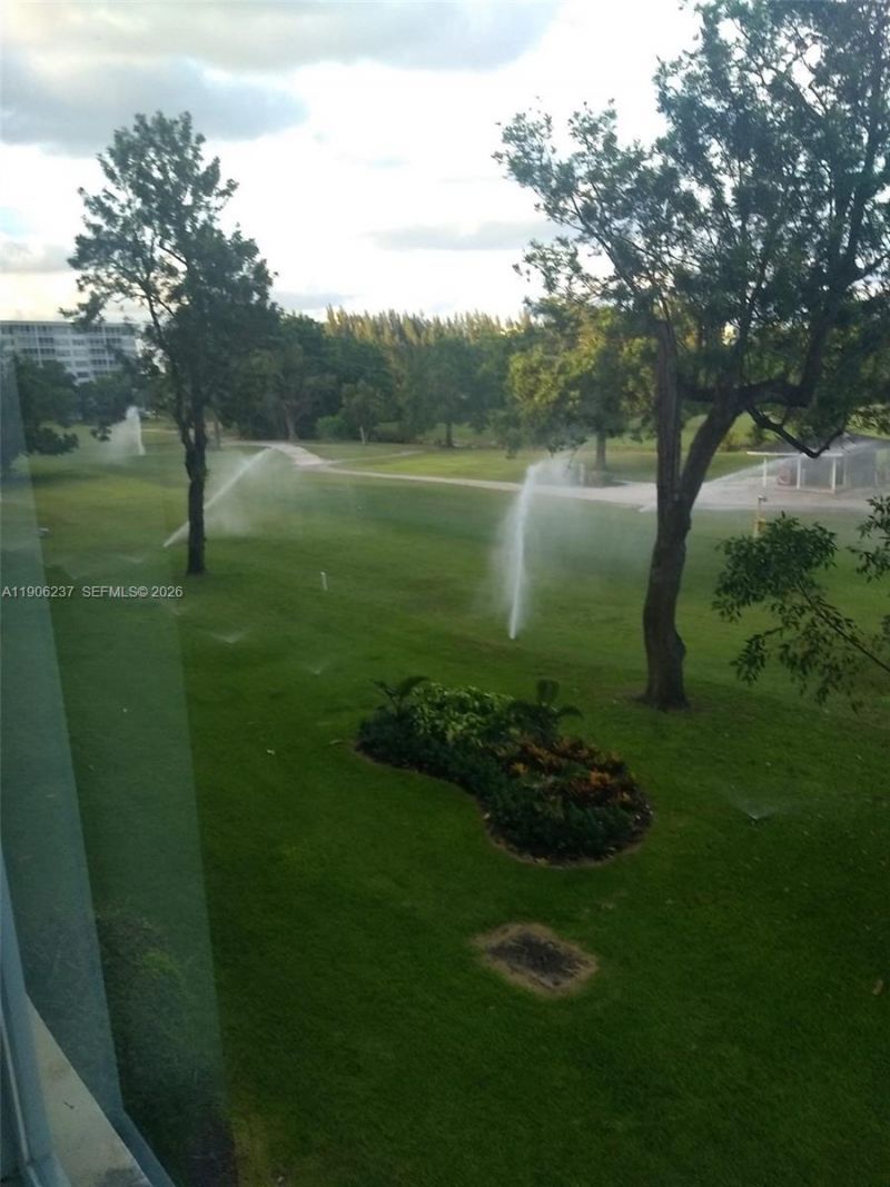 3300 N Palm Aire Dr, Unit 305, Pompano Beach, FL 33069 Photo