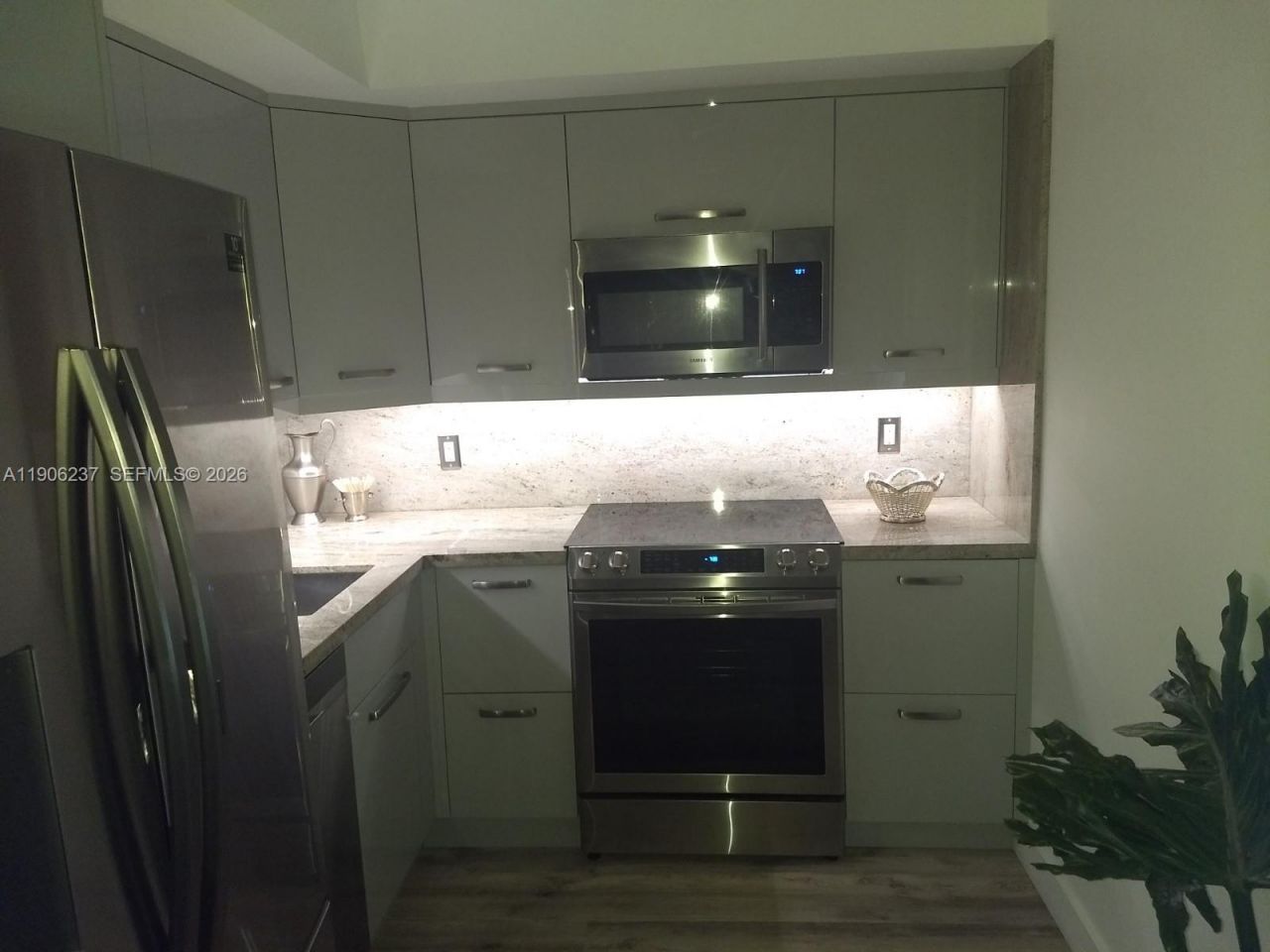 3300 N Palm Aire Dr, Unit 305, Pompano Beach, FL 33069 Photo