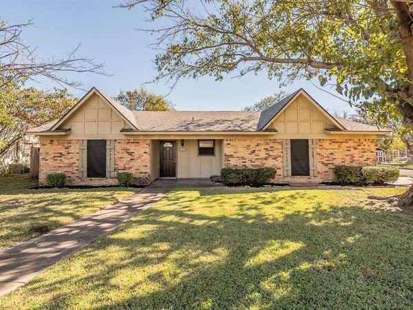 1700 Brookhaven Street, Cleburne, TX 76033