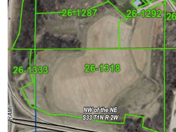 527 Badger Road, Hazel Green, WI 53811