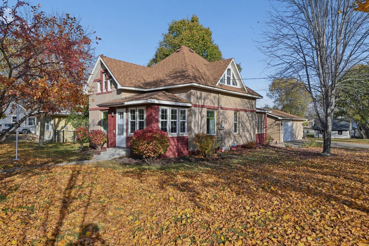 225 E 4th Street, Monticello, MN 55362 Main Photo