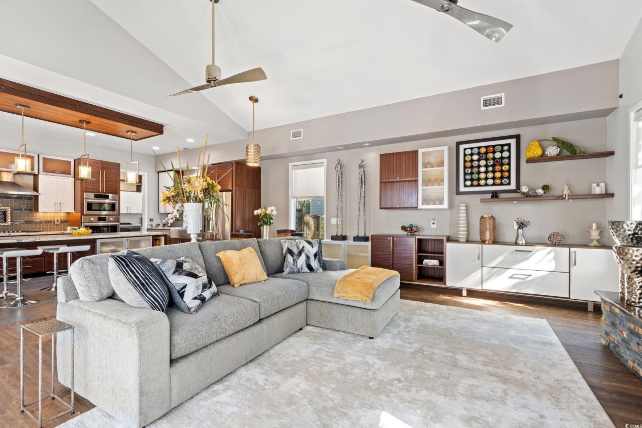 4800 Camellia Dr. Photo 8