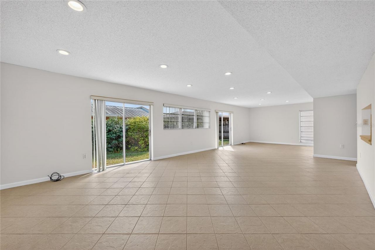 11530 SW 83rd Terrace, Miami, FL 33173 Photo