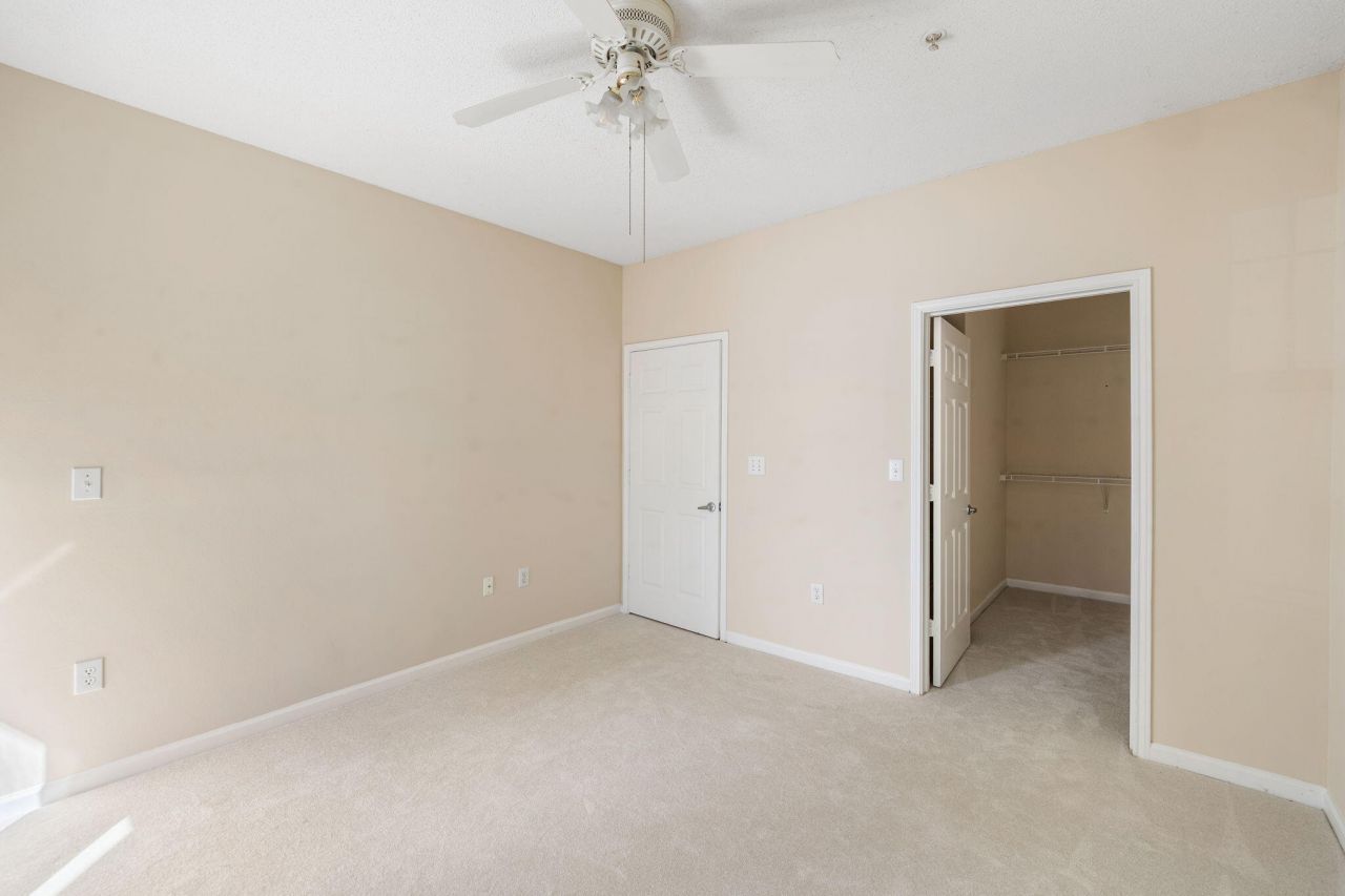 1914 Chatelain Way Photo 14