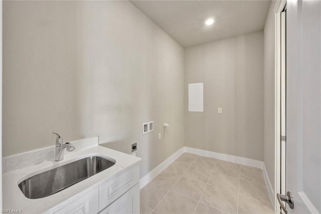 2721 SW 11th Ave, Cape Coral, FL 33914 Photo