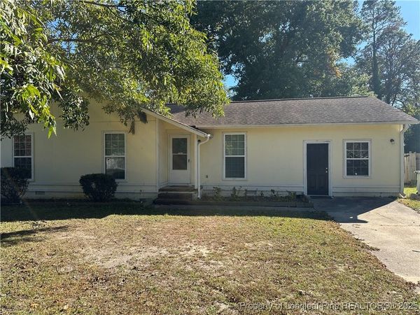 6413 Winter Park Drive, Fayetteville, NC 28304