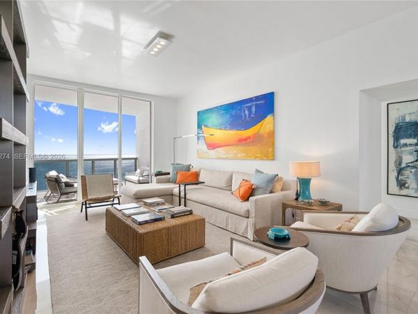 15901 Collins Ave, Unit 1206, Sunny Isles Beach, FL 33160