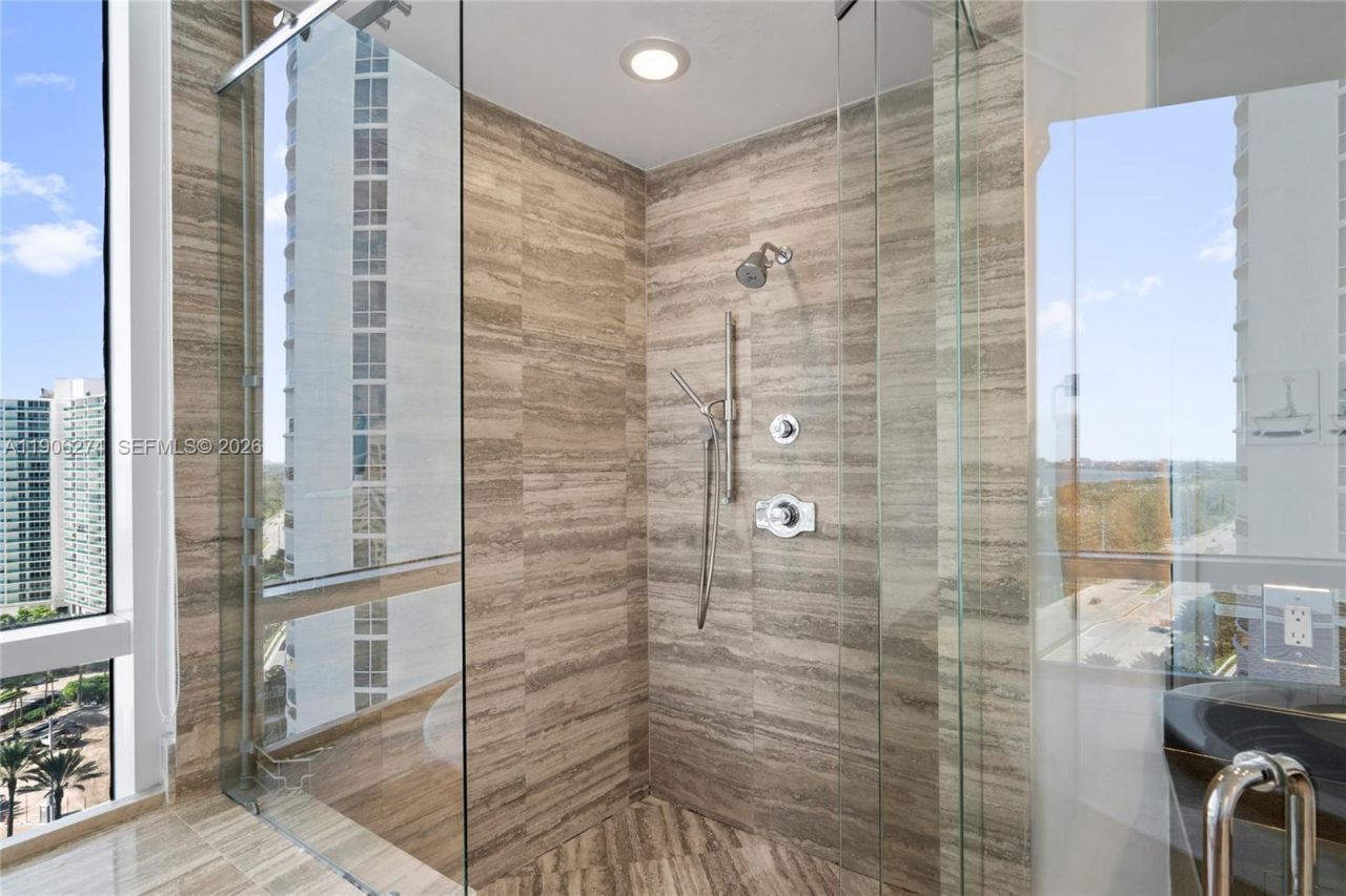 15901 Collins Ave, Unit 1206, Sunny Isles Beach, FL 33160 Photo