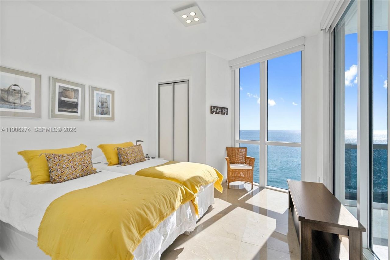 15901 Collins Ave, Unit 1206, Sunny Isles Beach, FL 33160 Photo