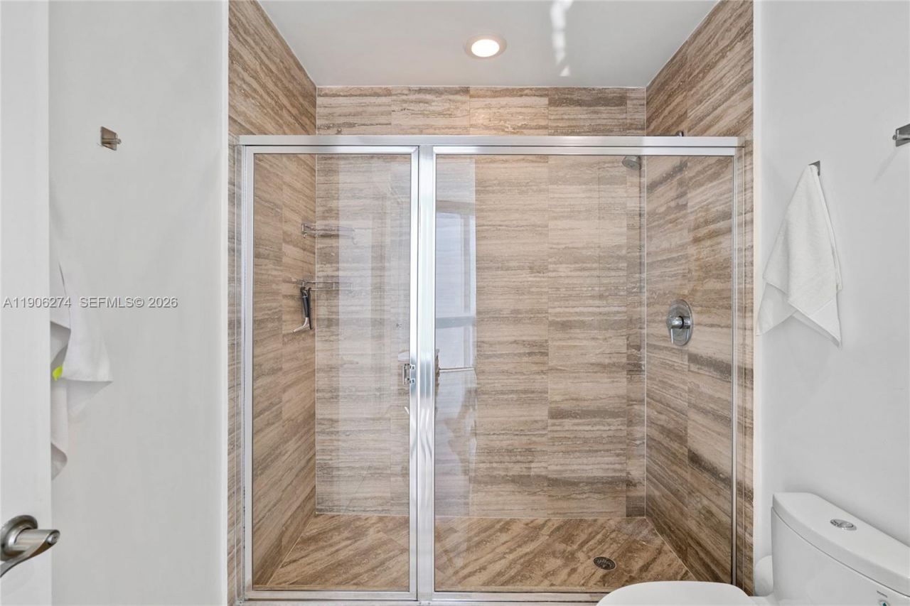 15901 Collins Ave, Unit 1206, Sunny Isles Beach, FL 33160 Photo