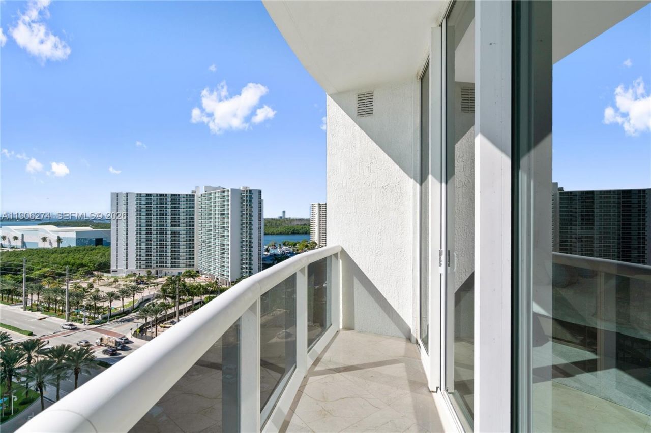 15901 Collins Ave, Unit 1206, Sunny Isles Beach, FL 33160 Photo