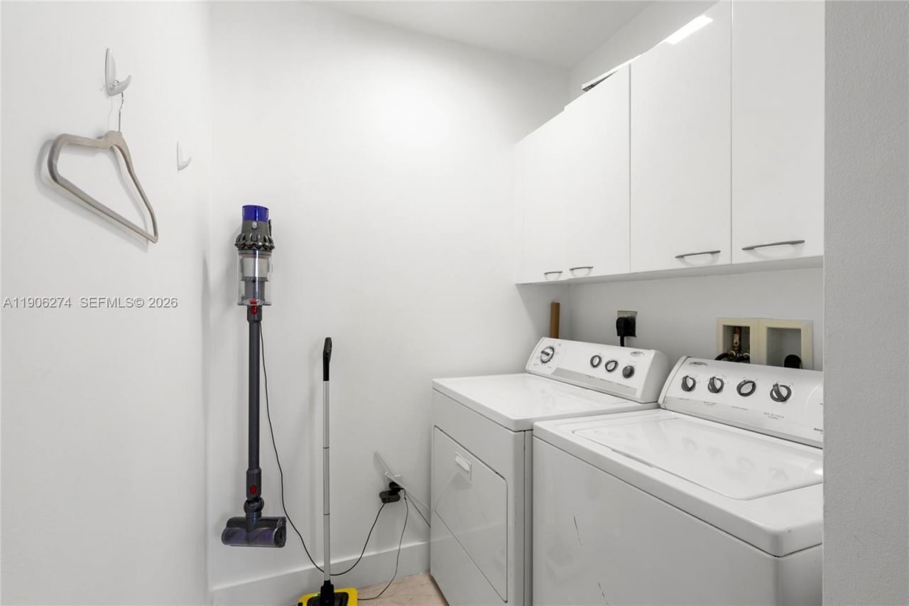 15901 Collins Ave, Unit 1206, Sunny Isles Beach, FL 33160 Photo