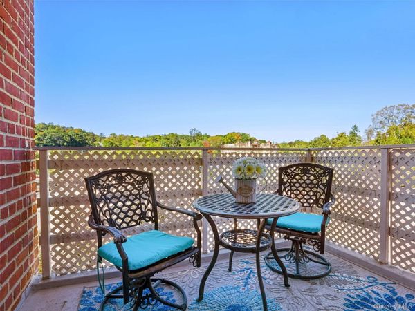 30 E Hartsdale Avenue, Unit 4D, Hartsdale, NY 10530