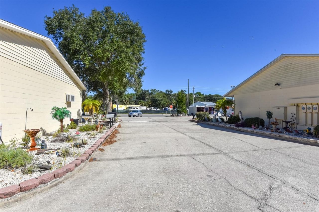 703 S State Street, Bunnell, FL 32110 Photo