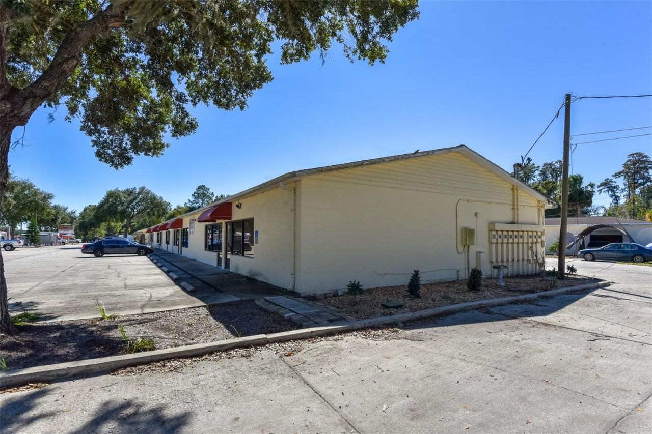 703 S State Street, Bunnell, FL 32110 Photo