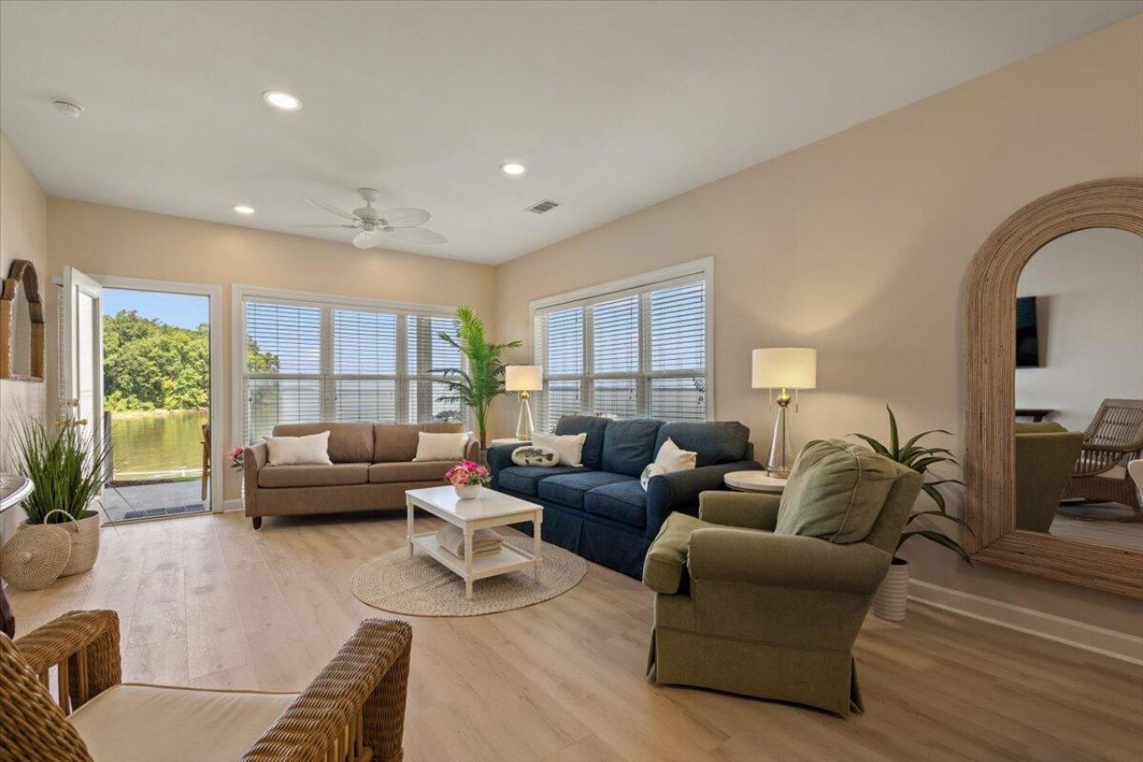 507 Ballard Lane Photo 23