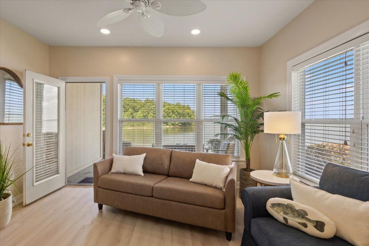 507 Ballard Lane Photo 27