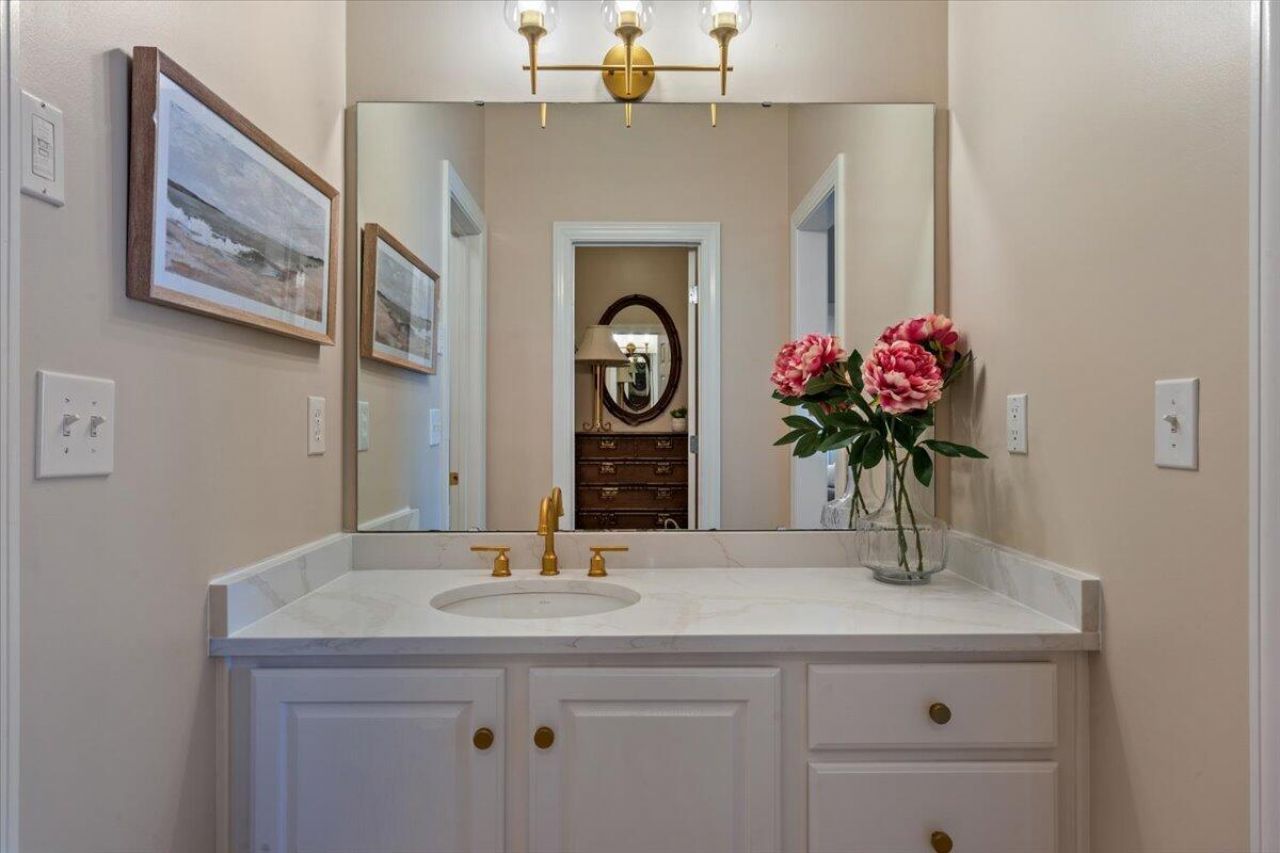 507 Ballard Lane Photo 40