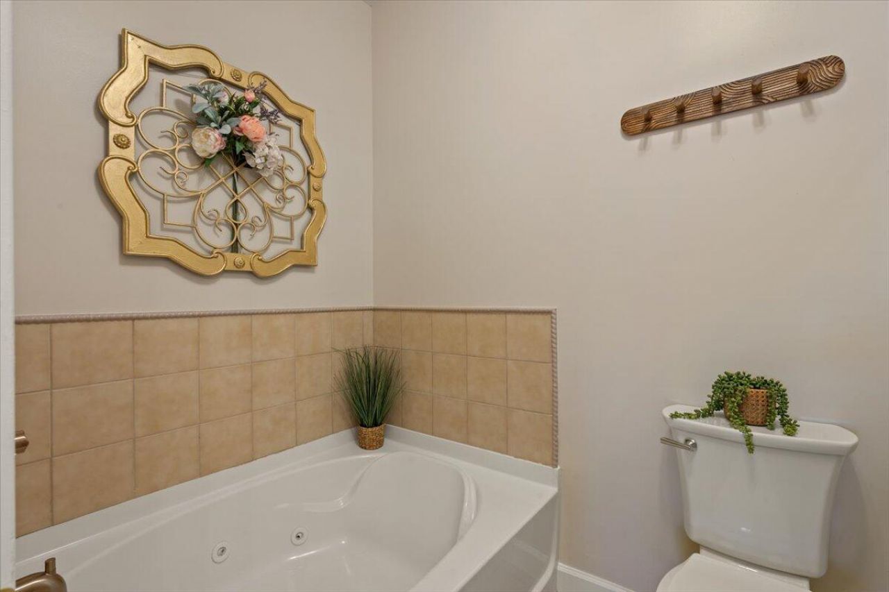 507 Ballard Lane Photo 42