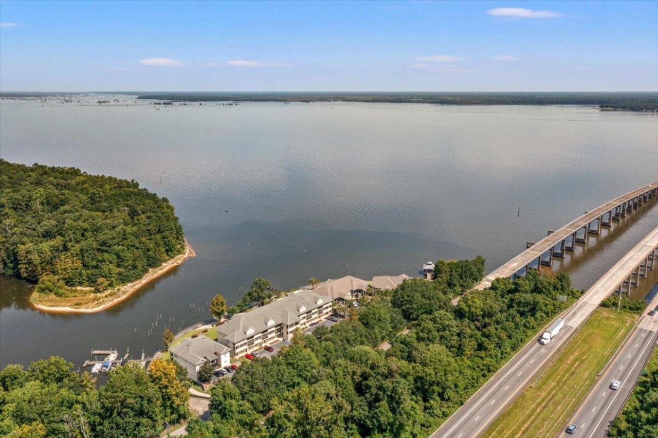 507 Ballard Lane Photo 59