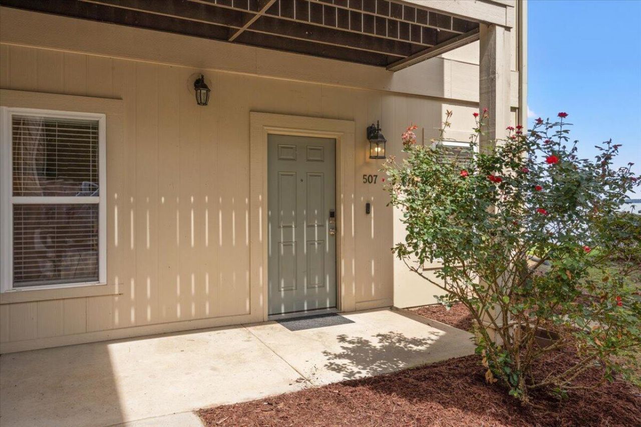 507 Ballard Lane Photo 6