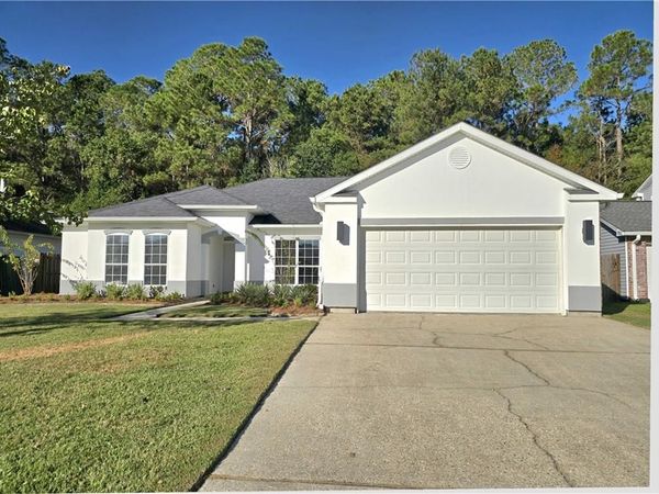 2143 SUMMERTREE Drive, Slidell, LA 70460