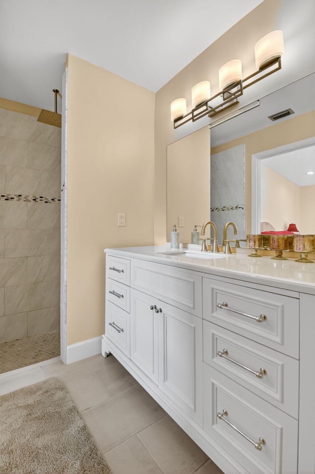 211 Meadows Drive, Boynton Beach, FL 33436 Photo