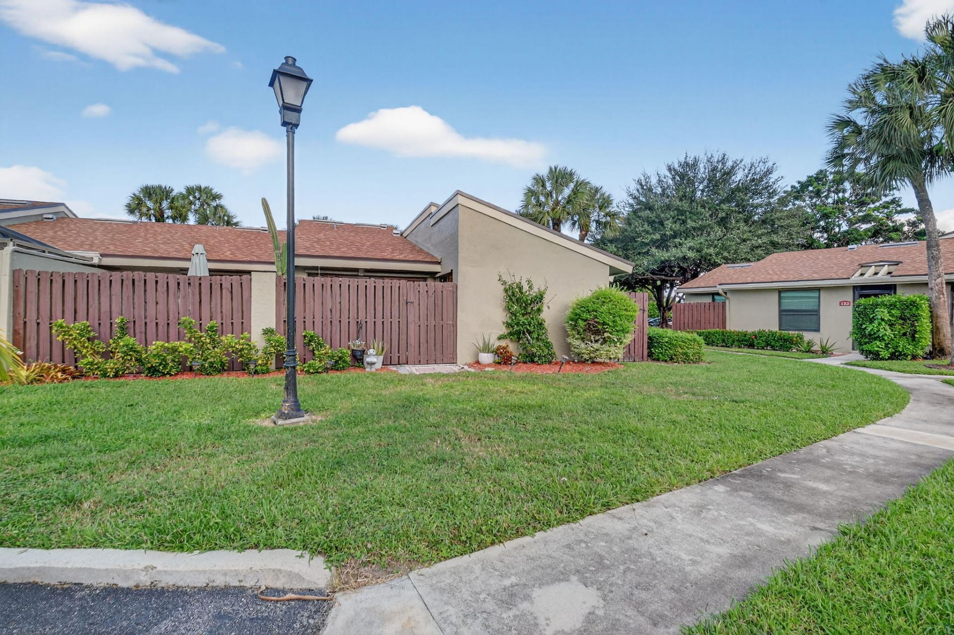 211 Meadows Drive, Boynton Beach, FL 33436 Photo