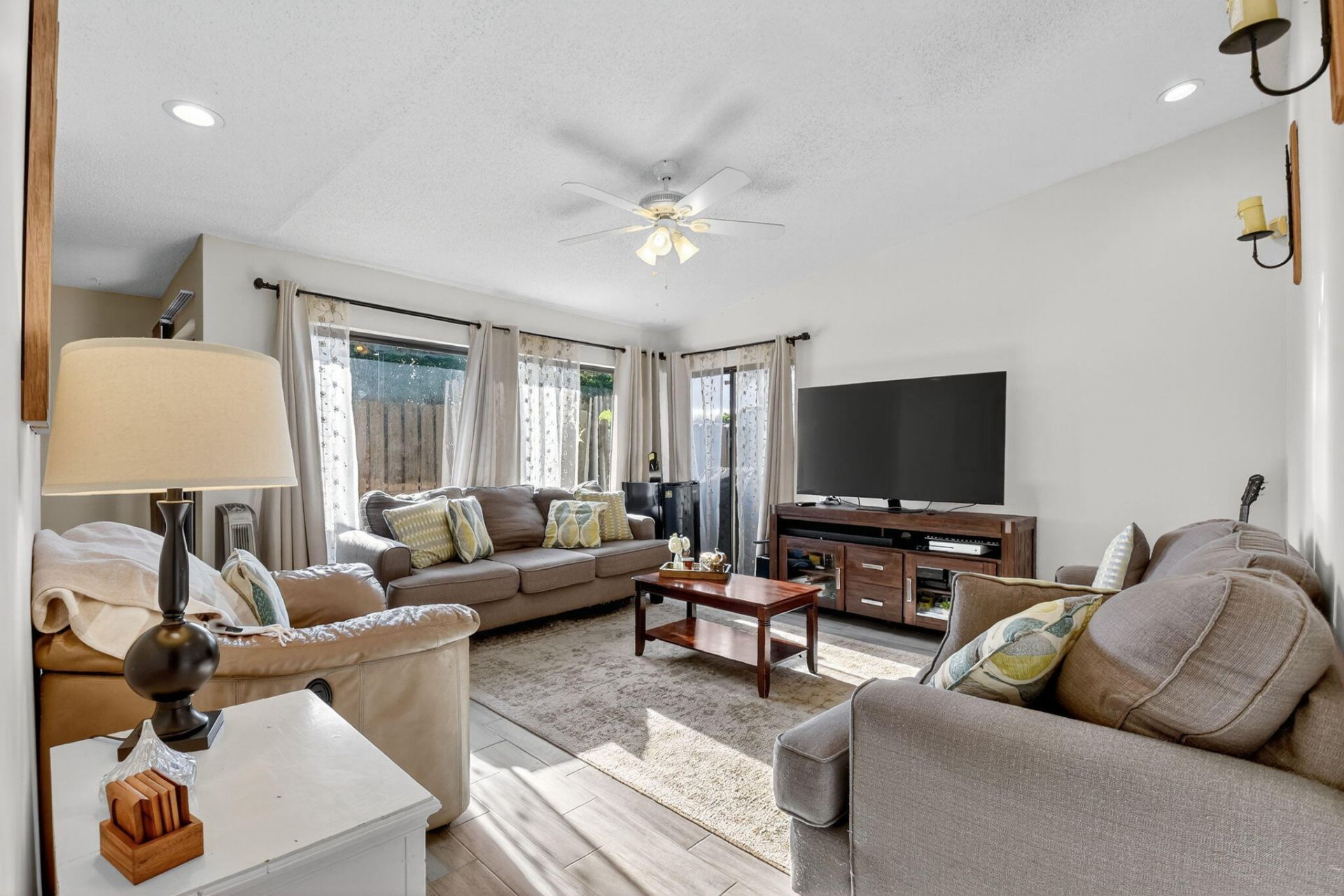 211 Meadows Drive, Boynton Beach, FL 33436 Photo