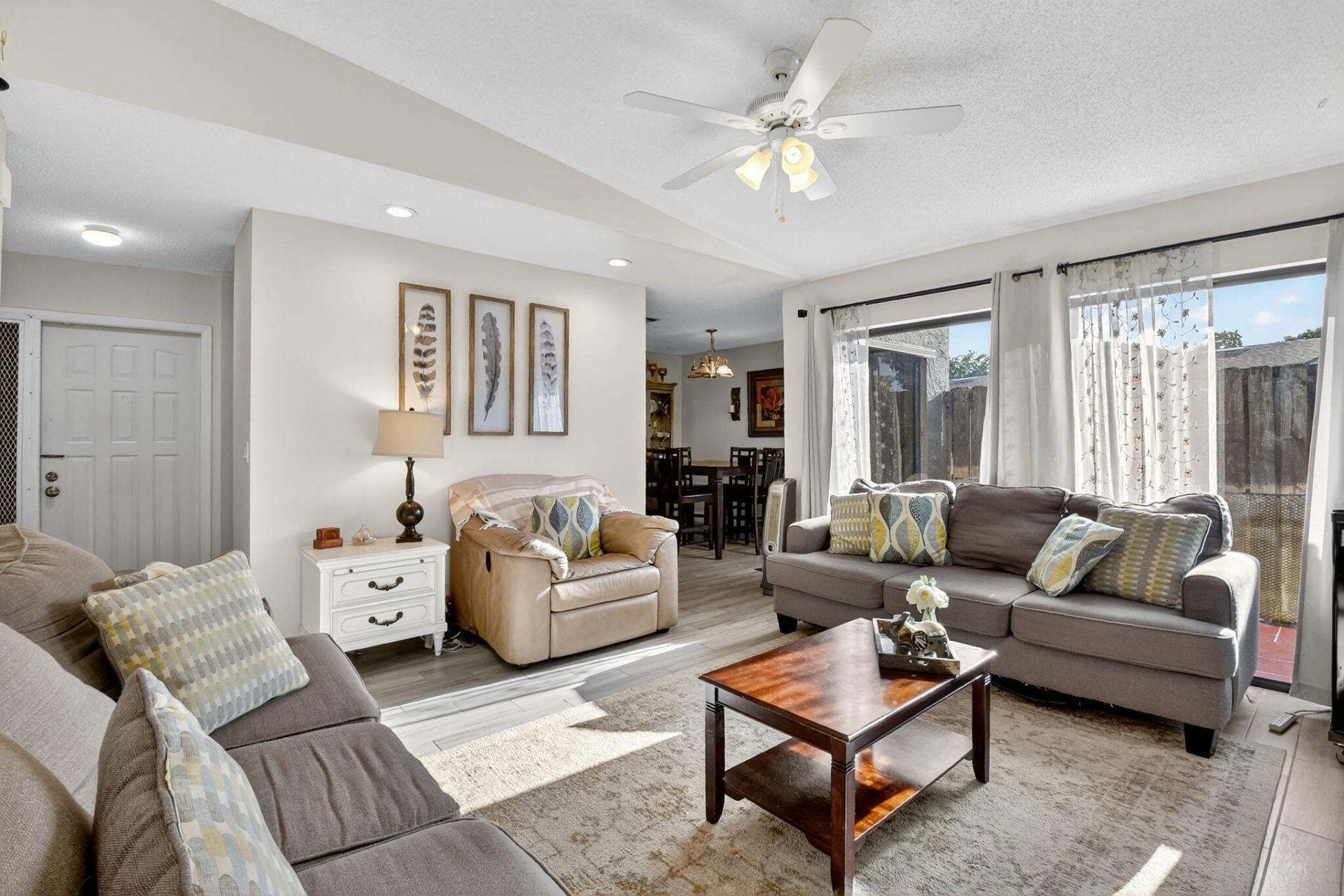 211 Meadows Drive, Boynton Beach, FL 33436 Photo