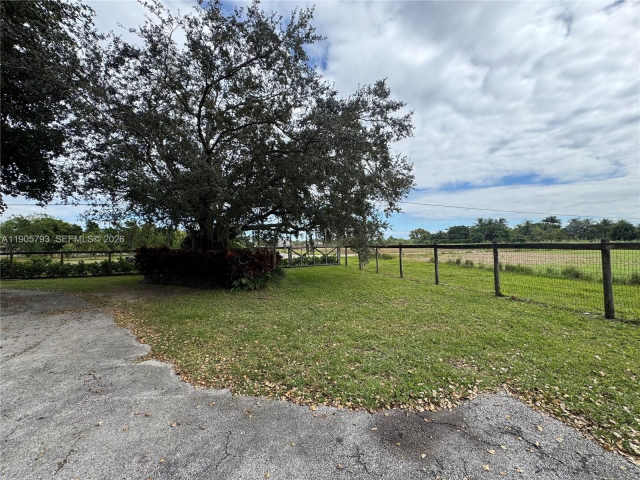 18750 SW 207th Ave, Miami, FL 33187 Photo
