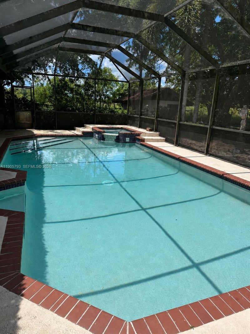 18750 SW 207th Ave, Miami, FL 33187 Photo